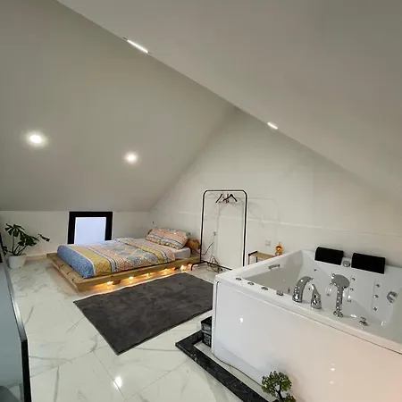 Srn Suite&house *