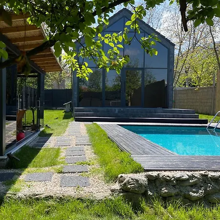Villa Srn Suite&house *